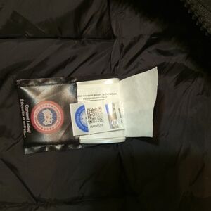 Canada GOOSE Vest XL Canada Goose Black Puffer Jacket Interior with Logo Patch